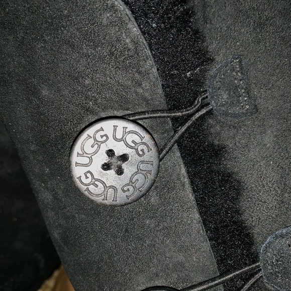 Uggs Boots - Picture 2 of 7